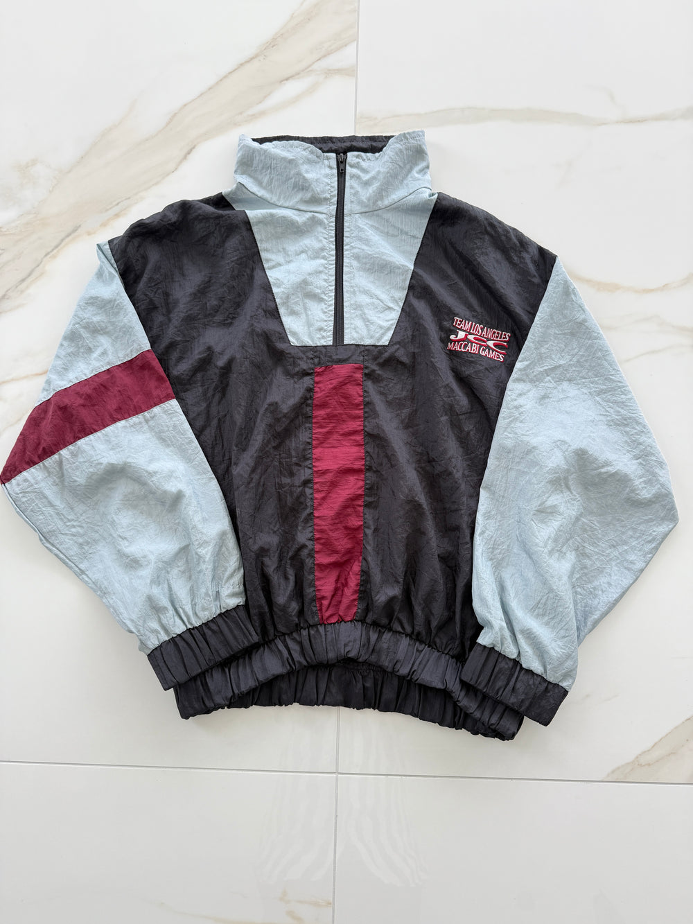 Vintage Trainingszipper 90er Vibes mit Stickerei