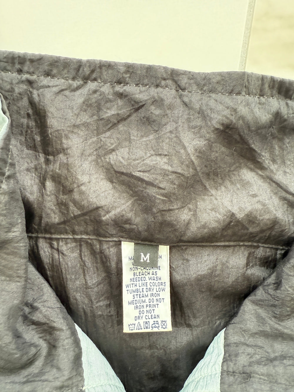 Vintage Trainingszipper 90er Vibes mit Stickerei